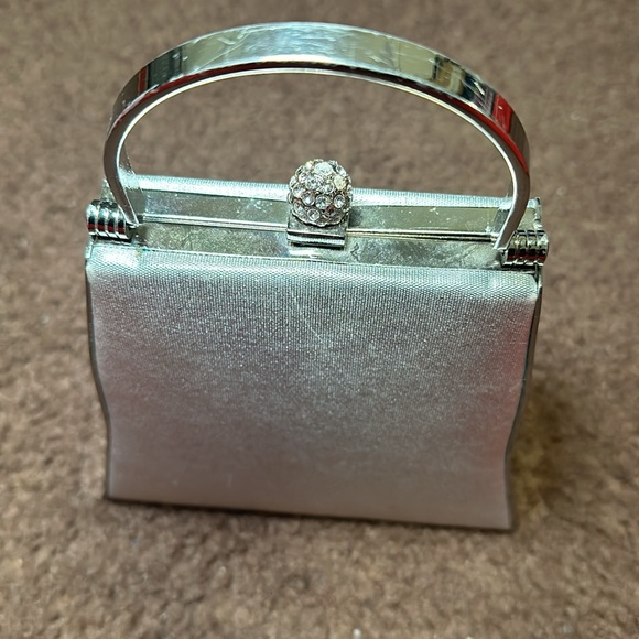 Silver Handbag - Picture 3 of 3